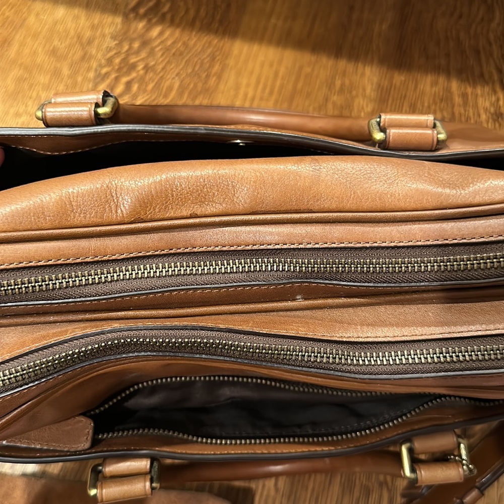 LUXURY!! 💼 Perfect Condition! COACH Briefcase, 4 main compartments. - Picture 3 of 11